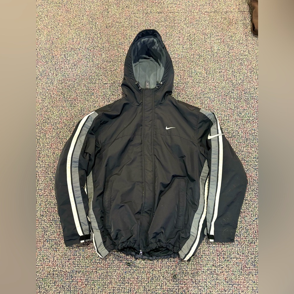 Vintage 2000’s very rarer Nike puffer jacket.